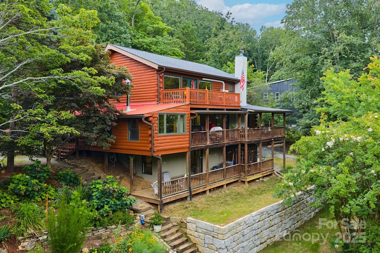 150 Avondale Ridge Rd., Asheville, NC 28803