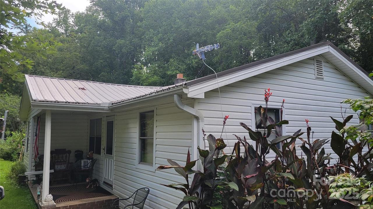 209 Old Mars Hill Hwy., Weaverville, NC 28787