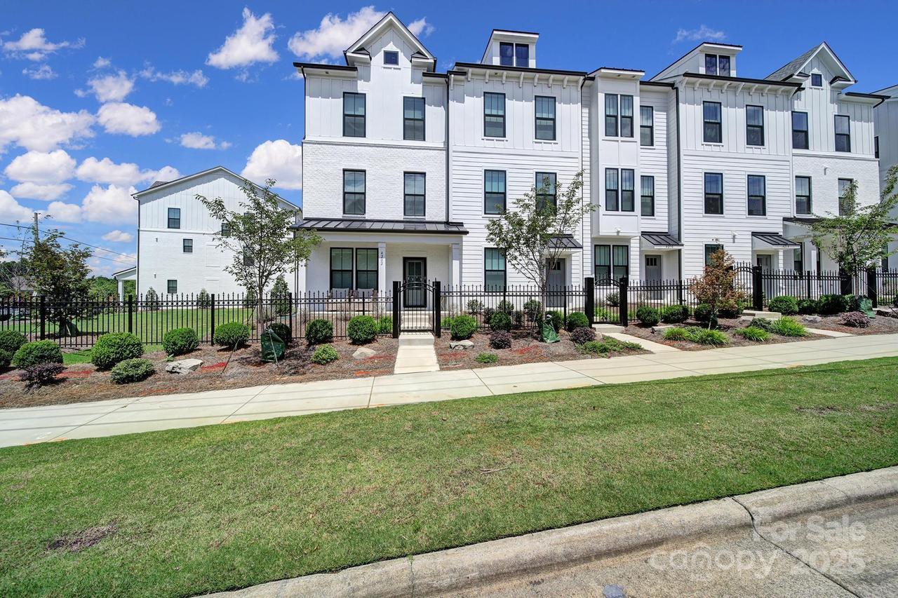 4202 Alexander View Dr. #36, Charlotte, NC 28226