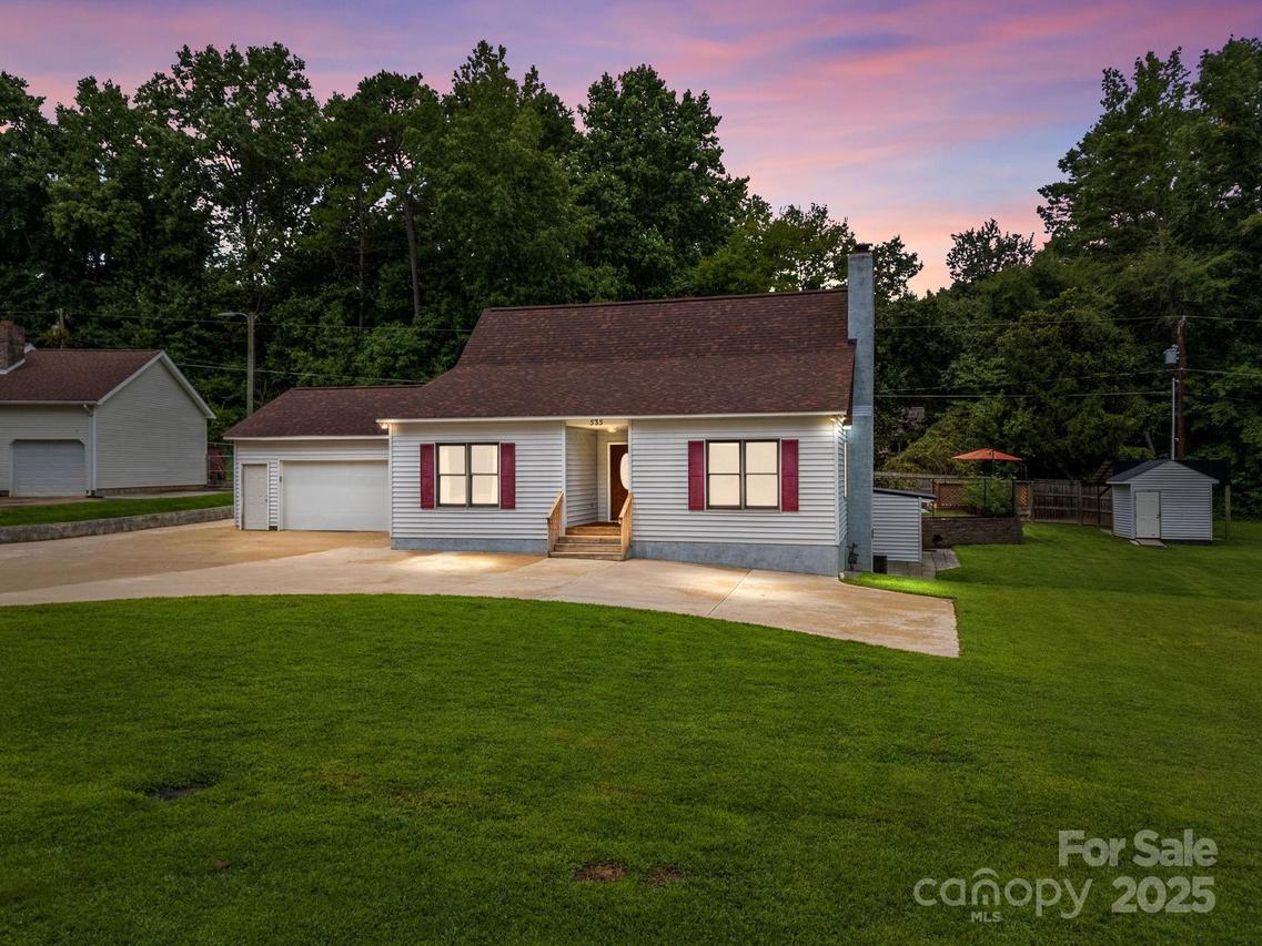 535 Brook Cir., Salisbury, NC 28147