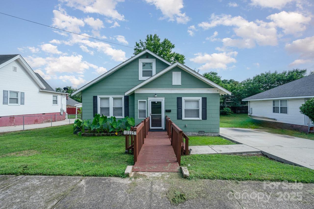 1115 W 4th Ave., Gastonia, NC 28052