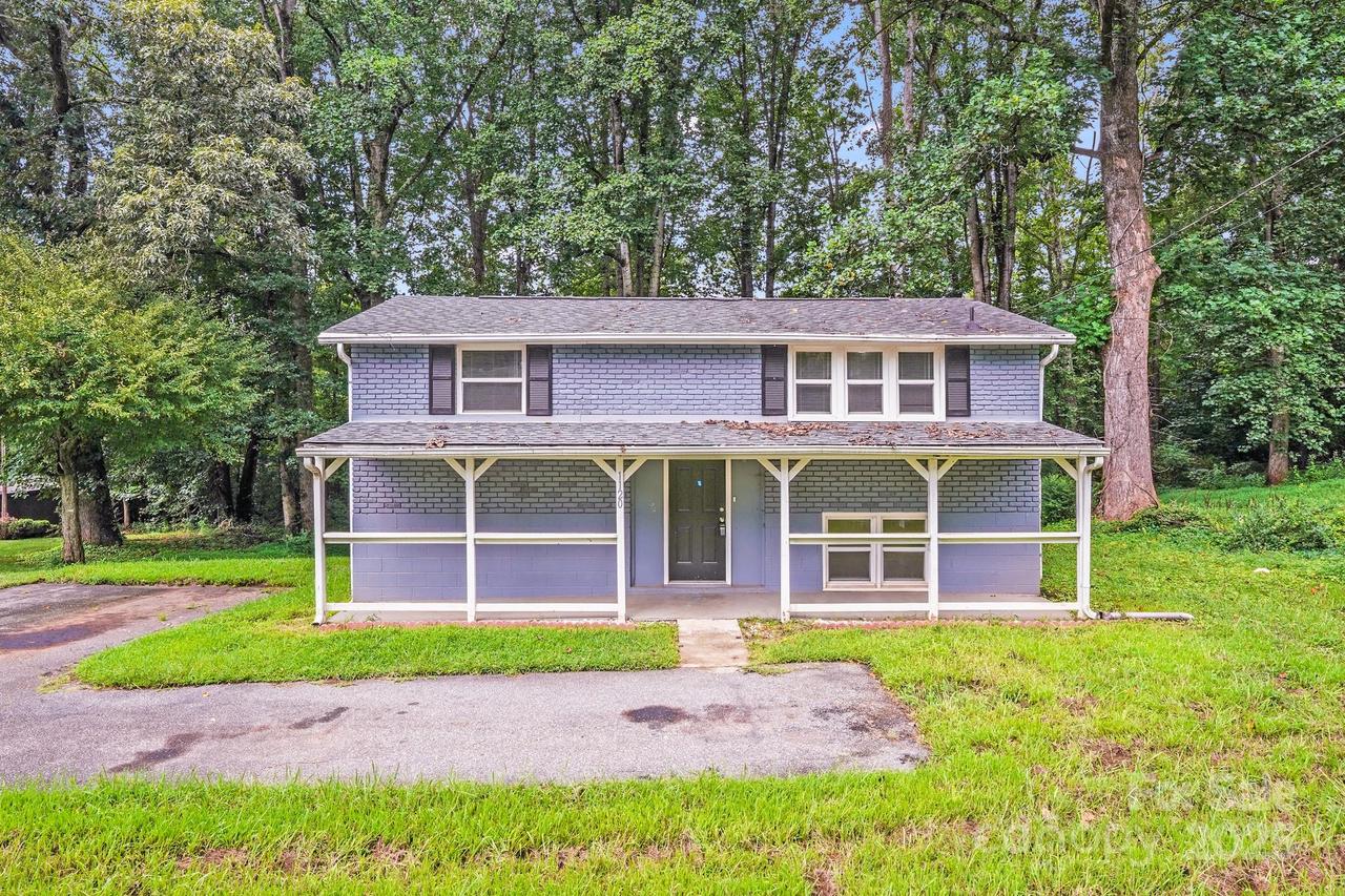 1120 Rita Ave., Statesville, NC 28677
