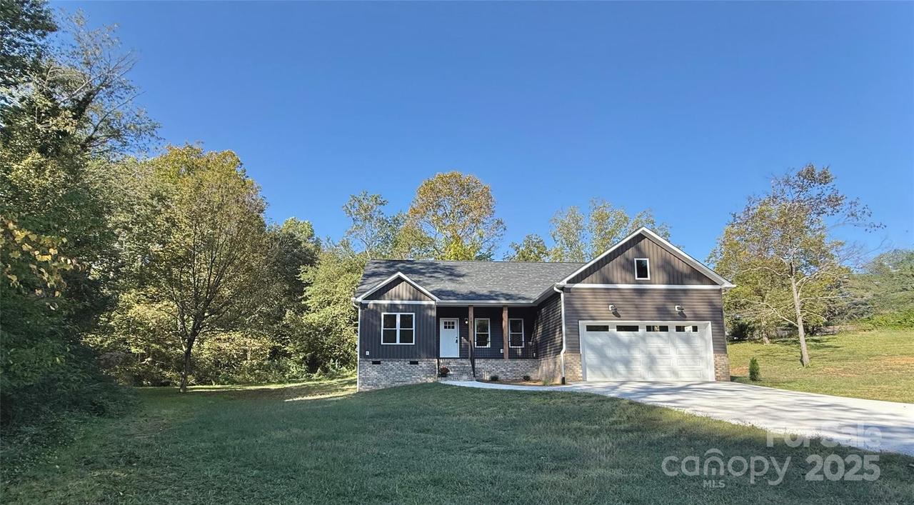 1471 20th St., Hickory, NC 28601