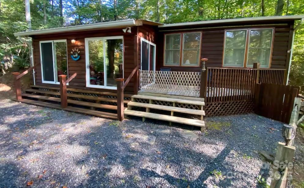 292 Bear Cub Dr., Spruce Pine, NC 28777