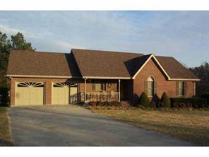 1607 Springhaven Cir., Albemarle, NC 28001