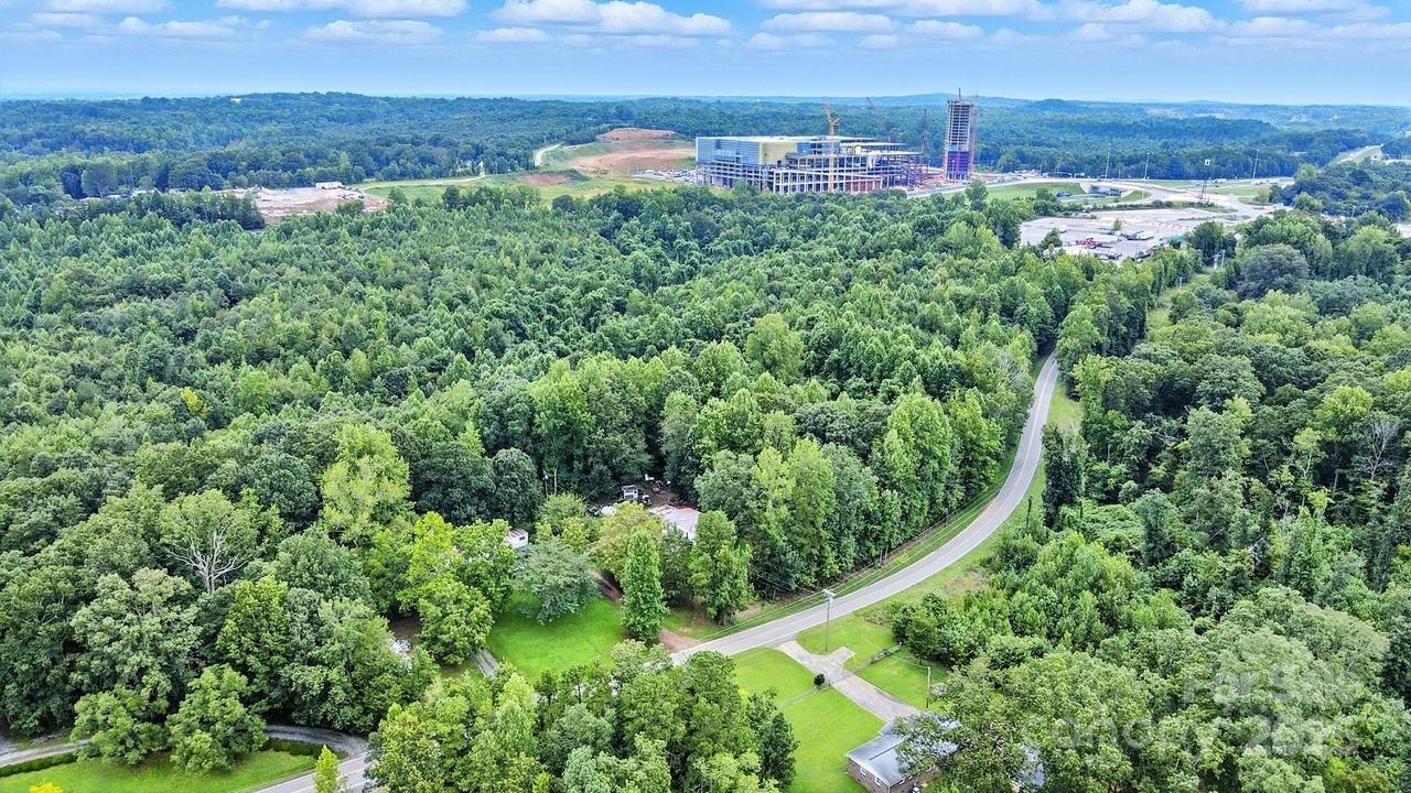 450 Dixon School Rd., Kings Mountain, NC 28086