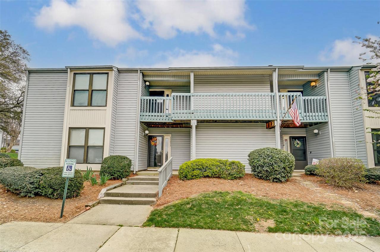11039 Harrowfield Rd., Charlotte, NC 28226