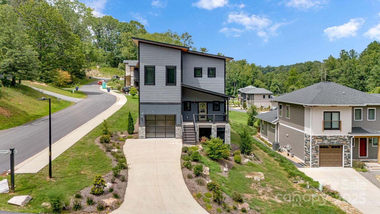 214 Torch Light Way, Asheville, NC 28806