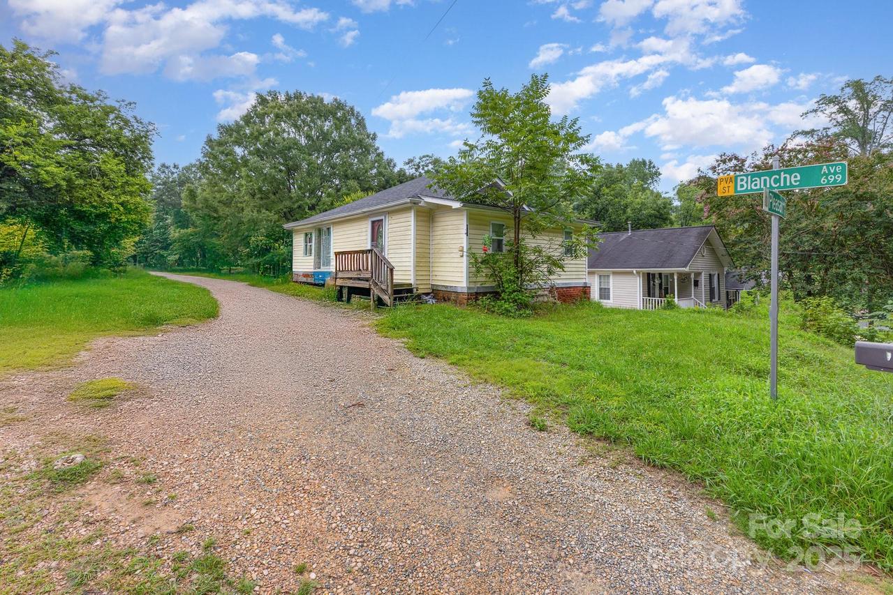 427 Pleasant Ave., Kannapolis, NC 28081