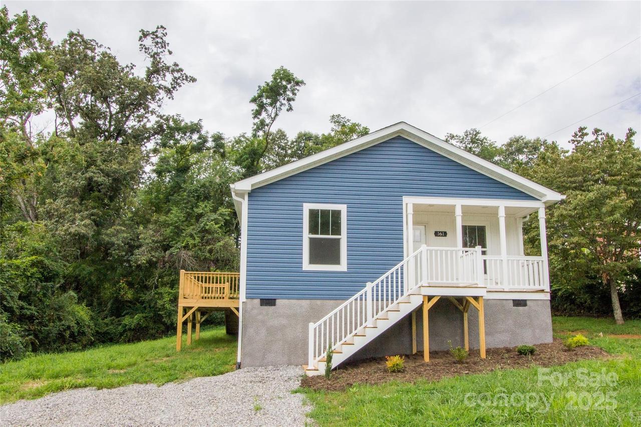 161 Ferguson St., Canton, NC 28716