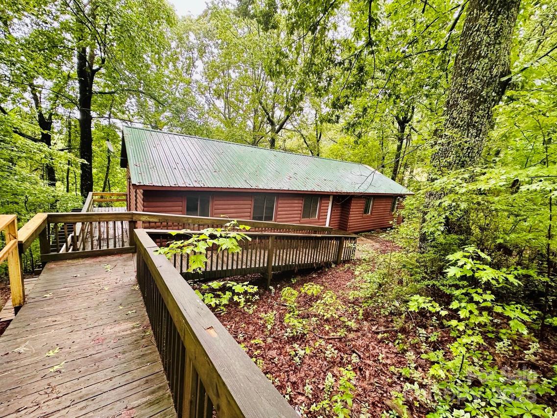 8876 Tallow Tree Rd., Connelly Springs, NC 28612