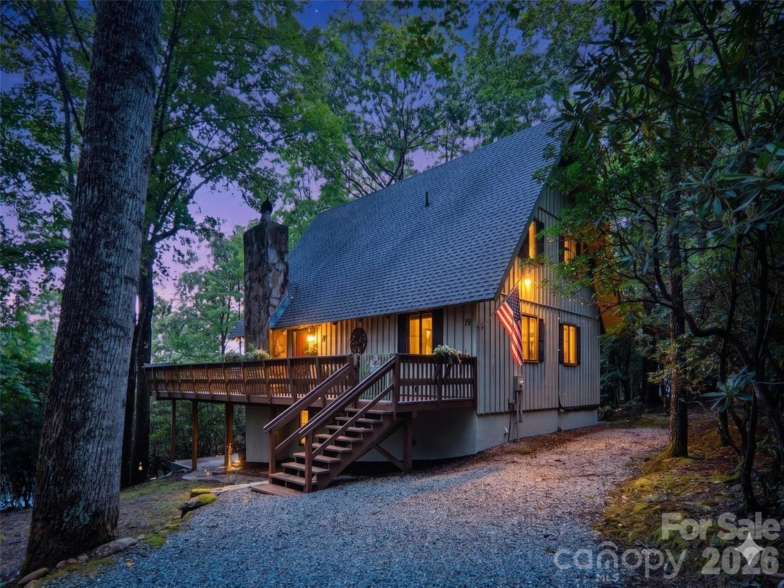 19 High Terrain Dr., Burnsville, NC 28714