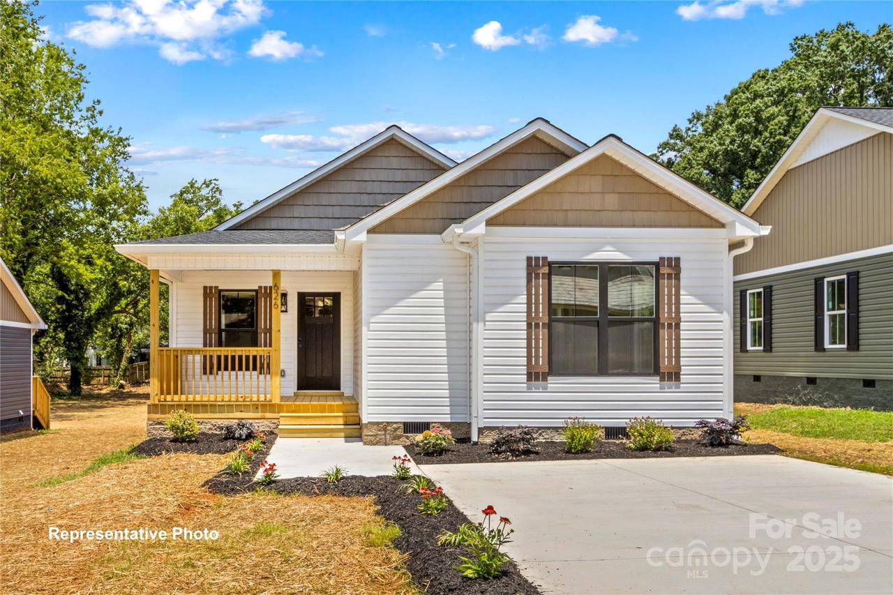 620 W Bell St., Statesville, NC 28677