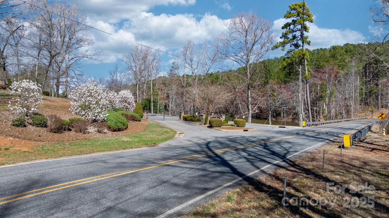 5939 Vintage Ct. #13, Granite Falls, NC 28630