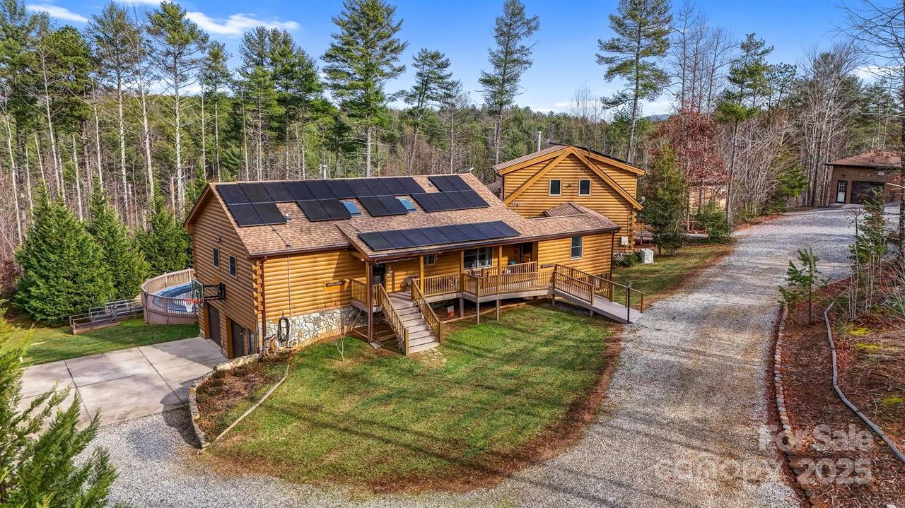 2257 Quiet Creek Ln., Lenoir, NC 28645