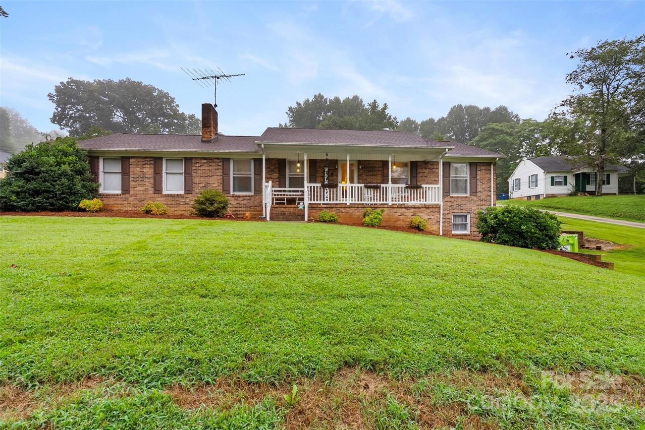 3751 Thomasville Rd., Winston Salem, NC 27107