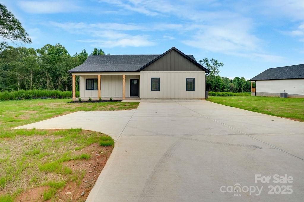665 S Grove St., Lincolnton, NC 28092
