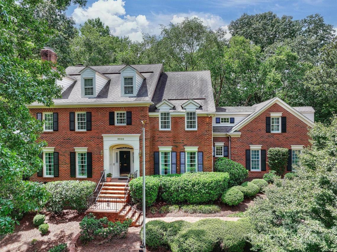 6820 Aronomink Dr., Charlotte, NC 28210