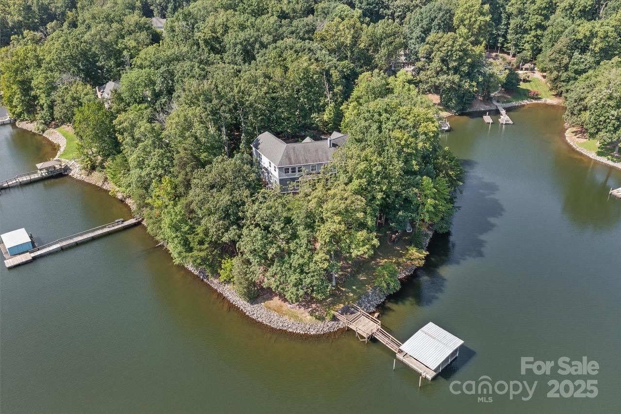 159 Montclair Dr., Mooresville, NC 28117