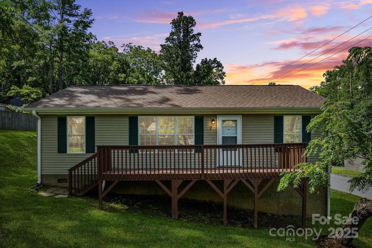 7 Wyatt St., Asheville, NC 28803