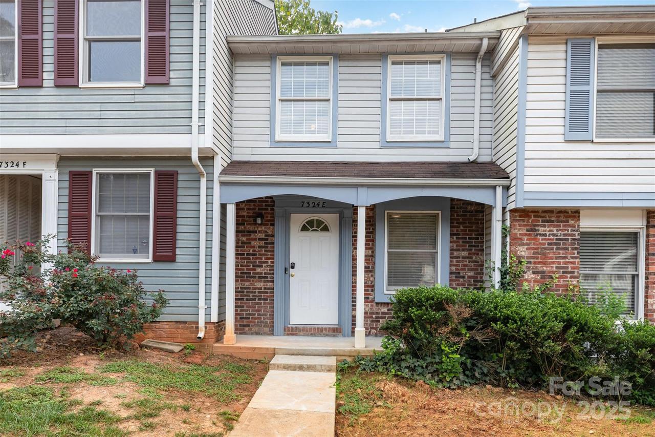 7324 Pebblestone Dr. #E, Charlotte, NC 28212