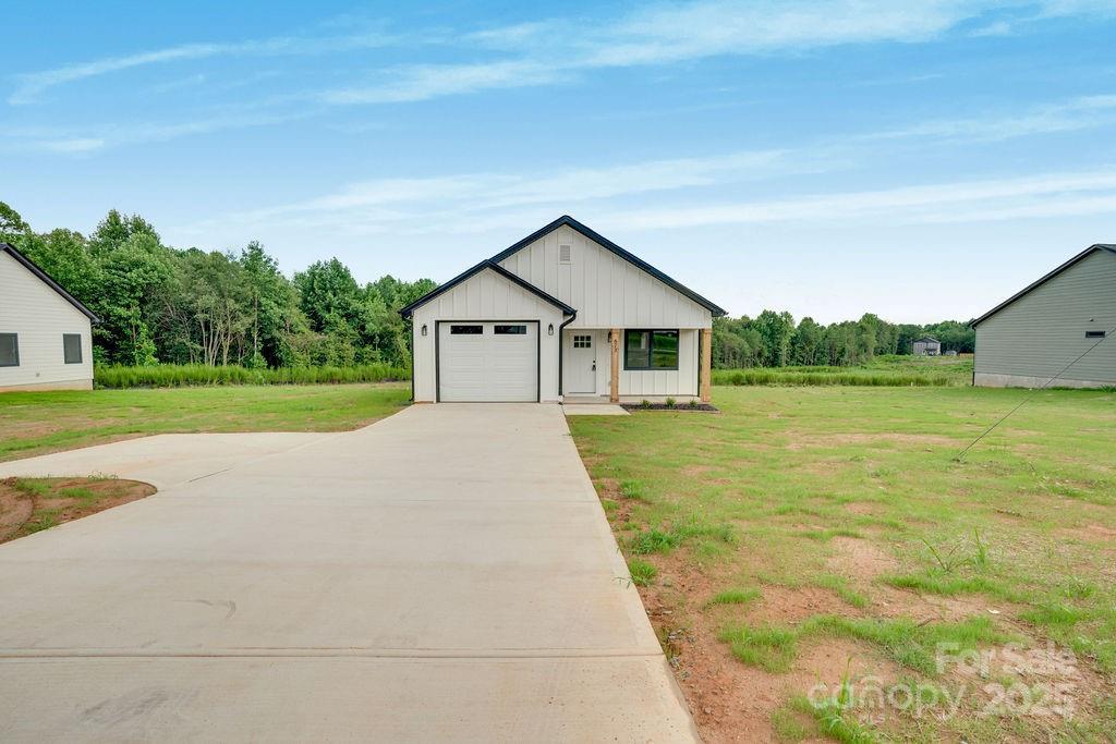673 S Grove St., Lincolnton, NC 28092