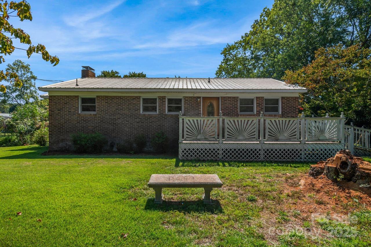 350 Eddie St., Wadesboro, NC 28170