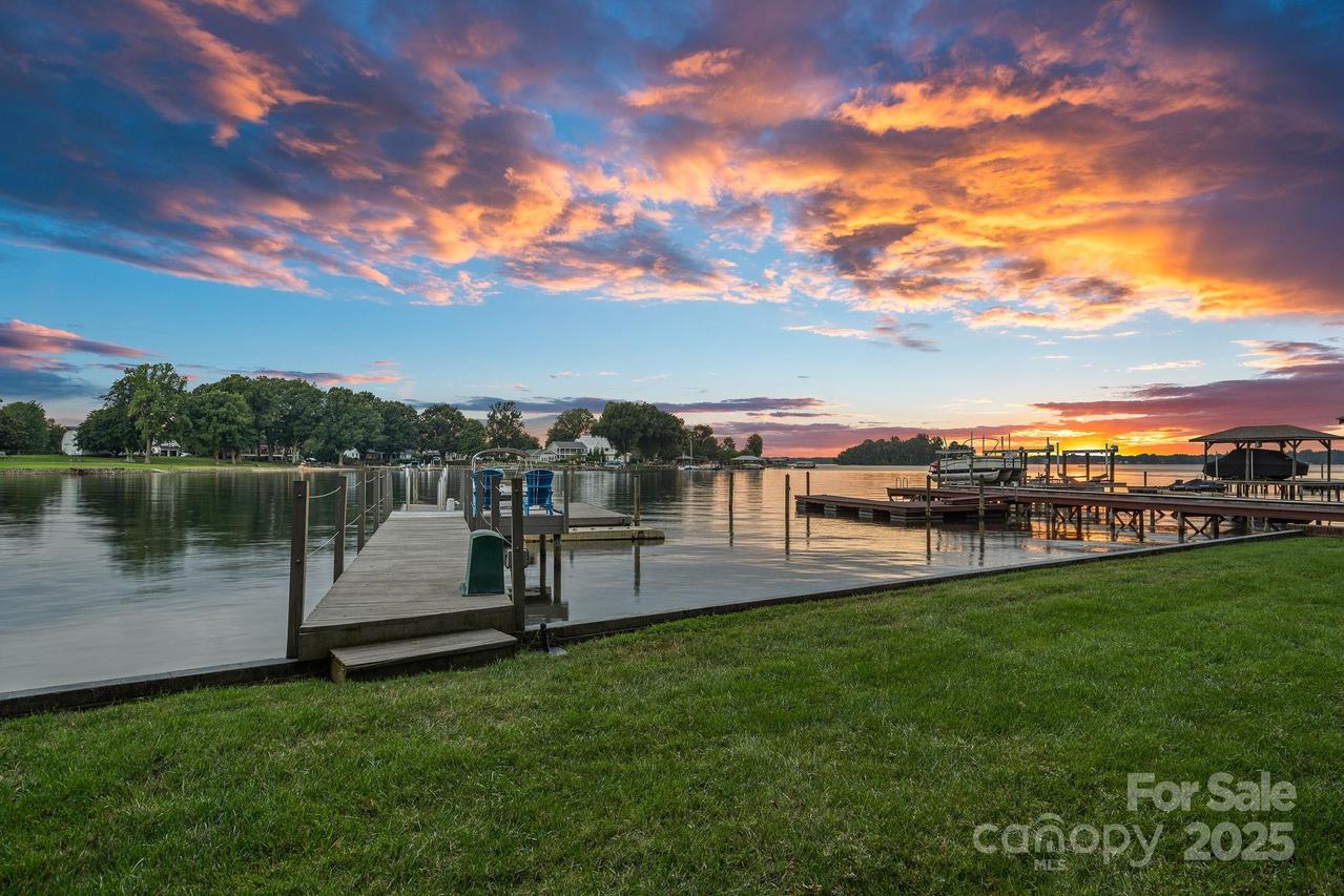 20509 Island Forest Dr., Cornelius, NC 28031