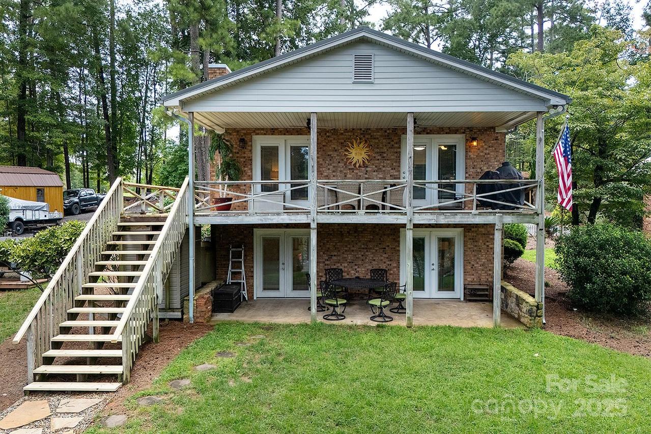 457 Emerald Shores Rd., Mount Gilead, NC 27306