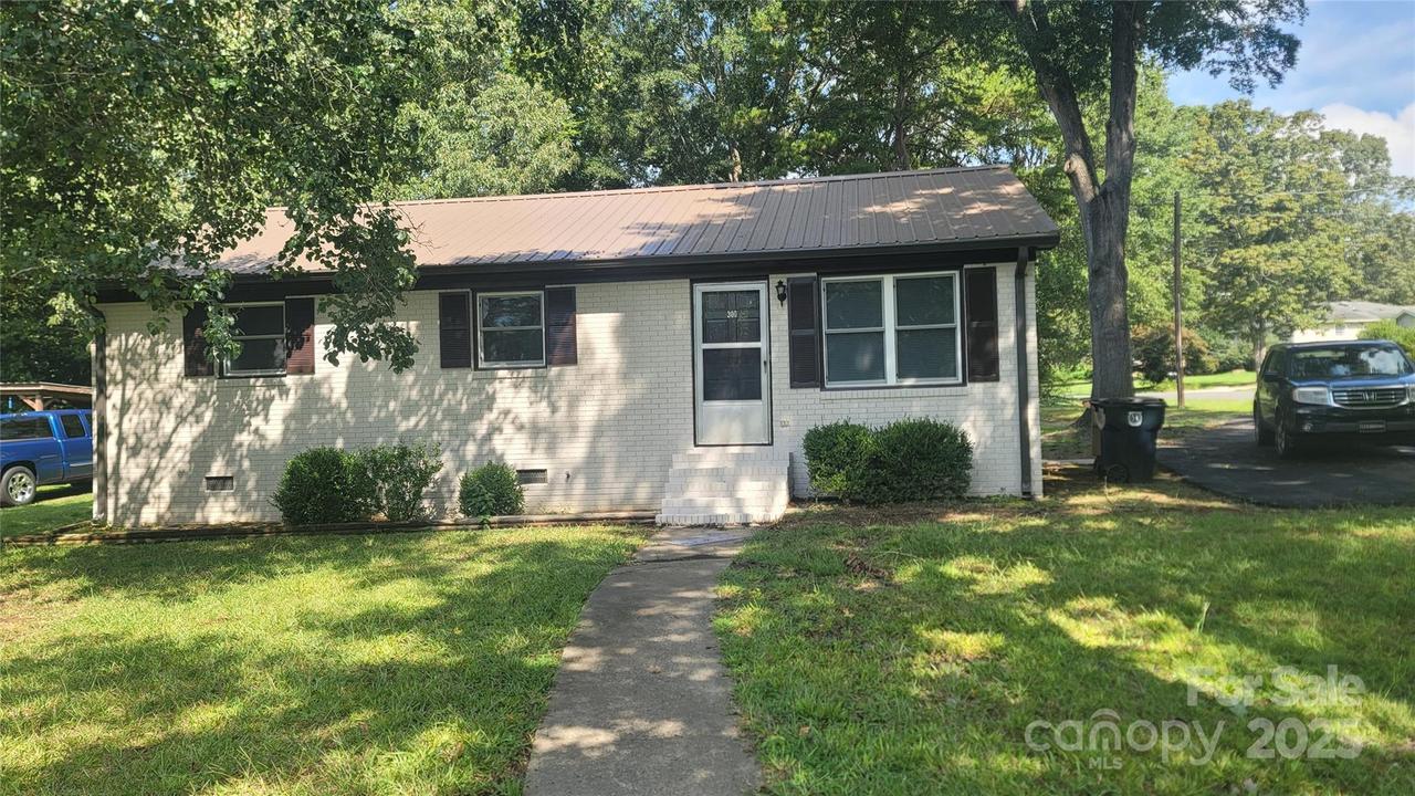 300 Grover Moore Pl., Indian Trail, NC 28079