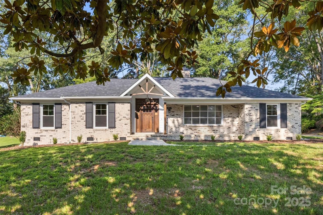 1915 Kingston Dr., Gastonia, NC 28052