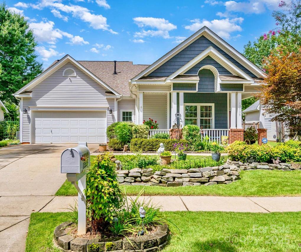 13535 Glencreek Ln., Huntersville, NC 28078
