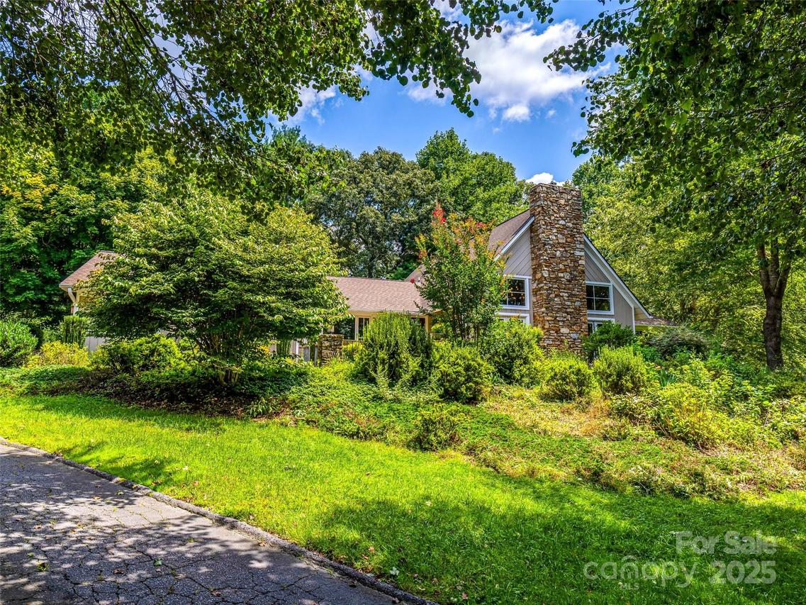 440 Rickel Dr., Hendersonville, NC 28739