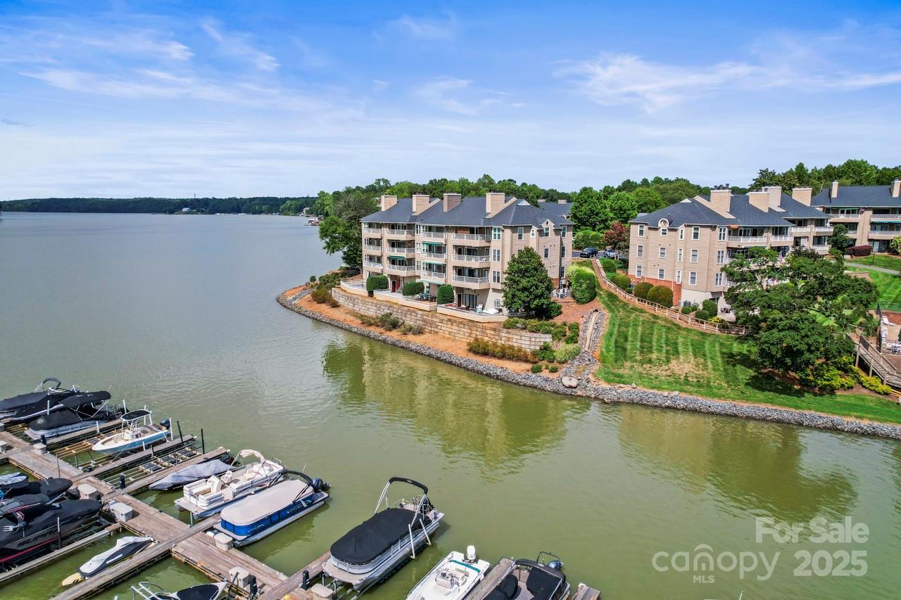 9817 Emerald Point Dr. #5, Charlotte, NC 28278