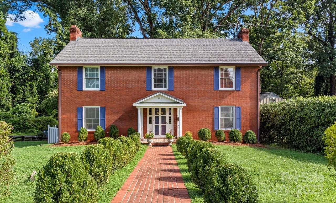 205 Hawthorne Rd., Elkin, NC 28621