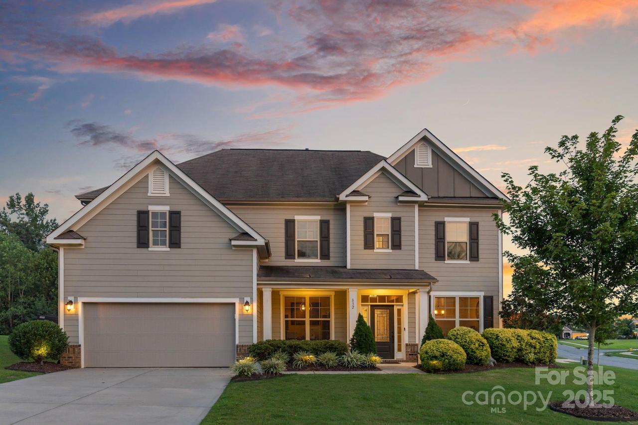 832 Oak Manor Dr., Concord, NC 28025