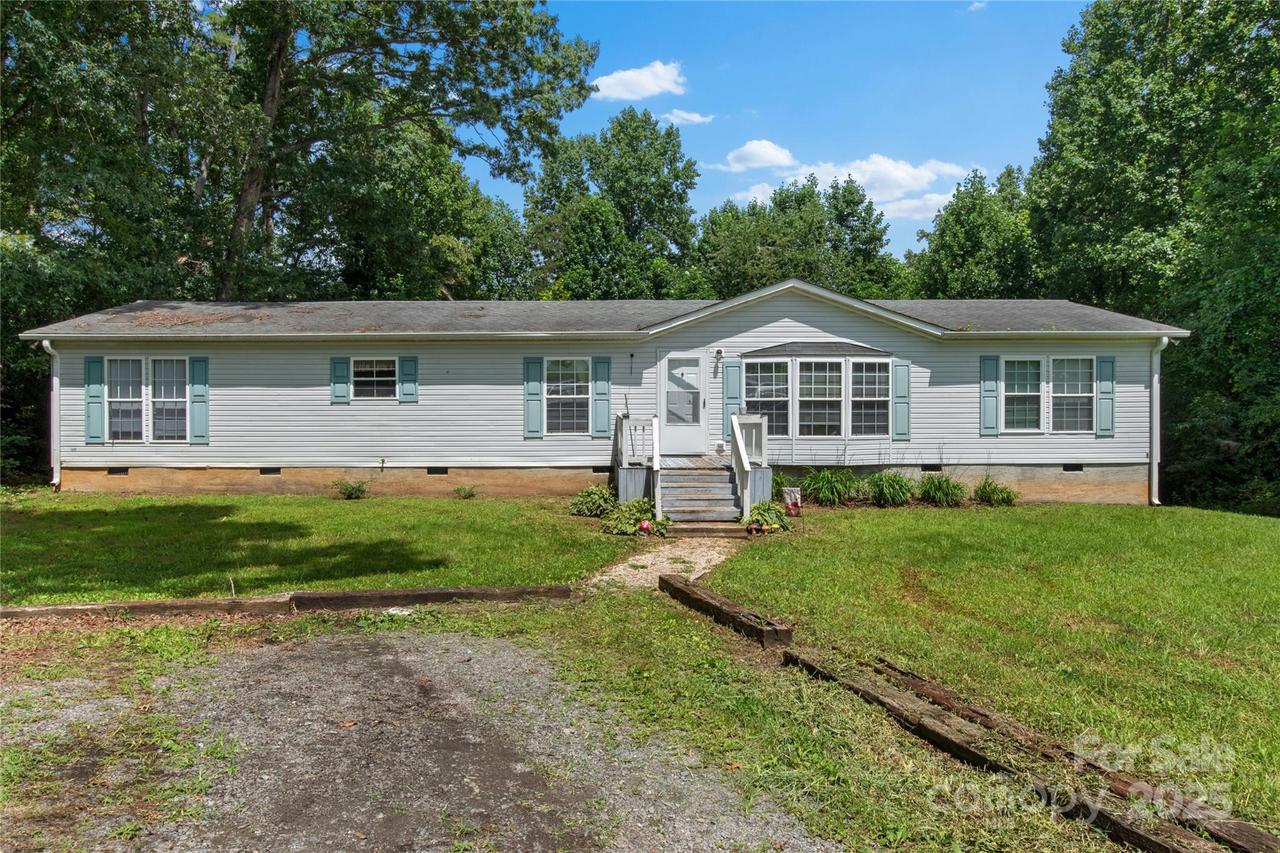 8065 Greenhorn Rd., Elkin, NC 28621