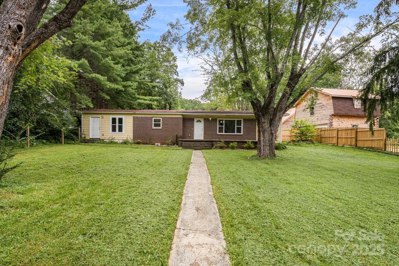 230 Northwest Ave. #34, Swannanoa, NC 28778