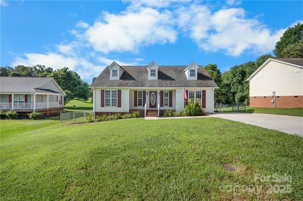 206 Bell Dr., Thomasville, NC 27360