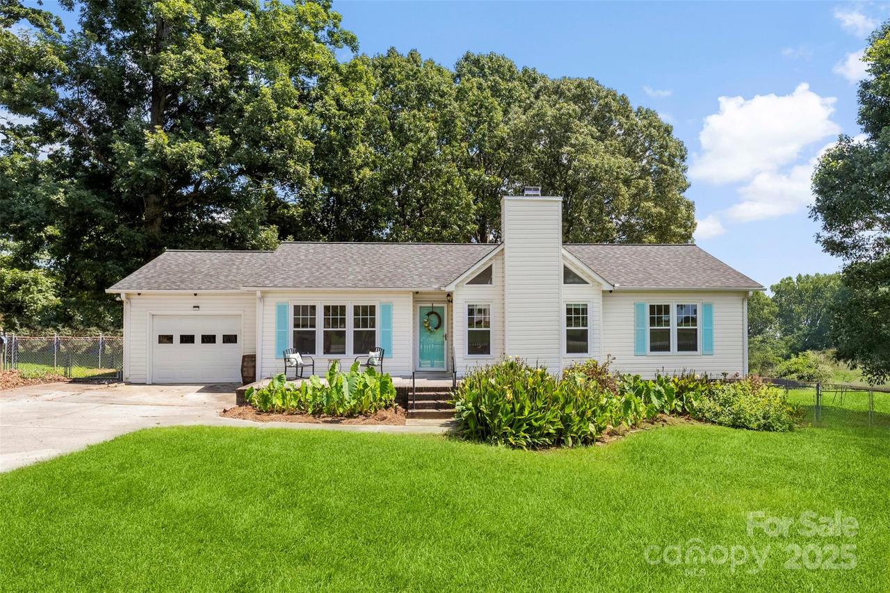 117 S Enochville Ave., Kannapolis, NC 28081