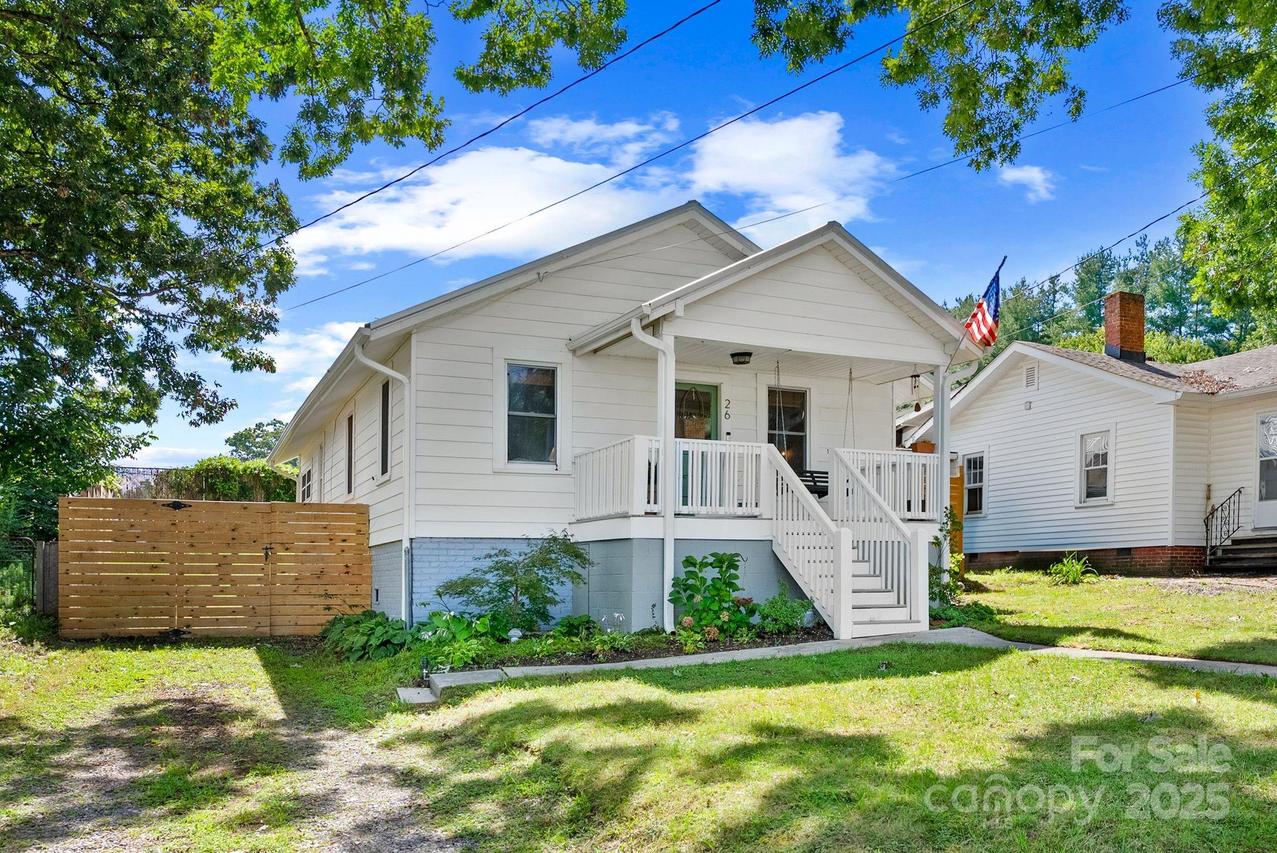 26 Oteen Park Pl., Asheville, NC 28805