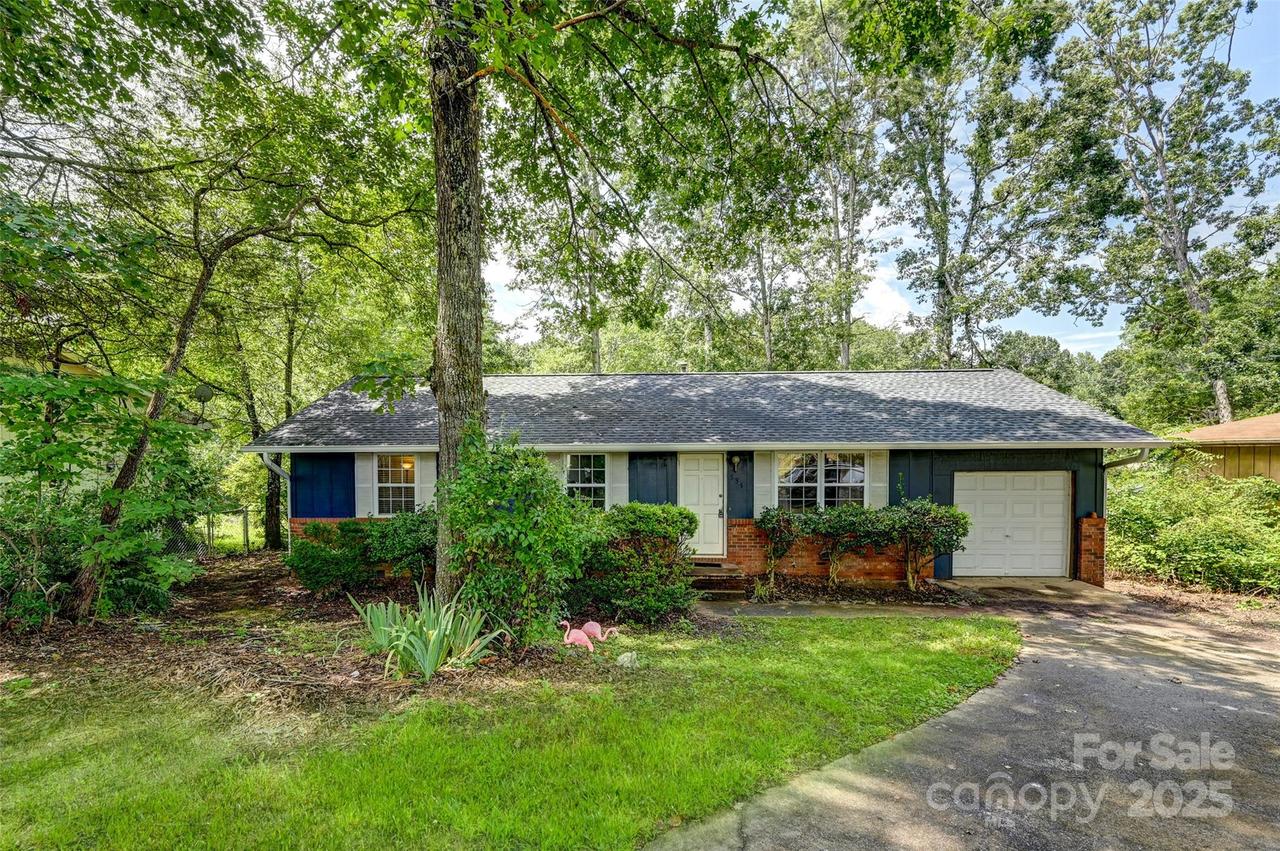 536 Long Shoals Rd., Arden, NC 28704