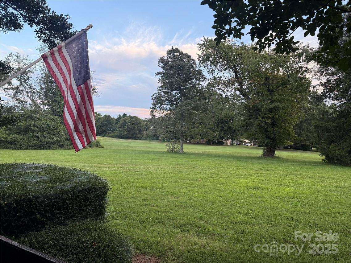 1011 Mallard Head Ln., Mooresville, NC 28117