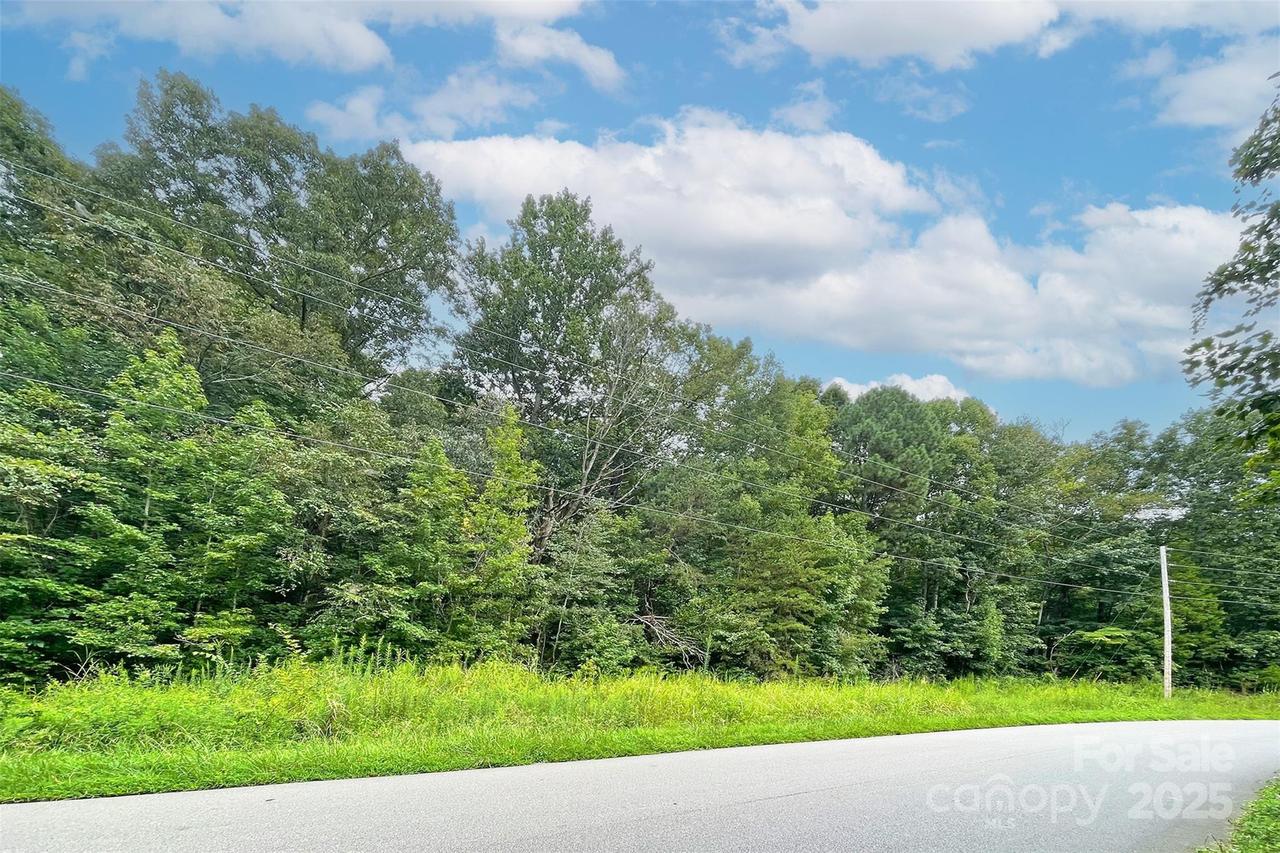 119 Stones Edge Rd., Statesville, NC 28625