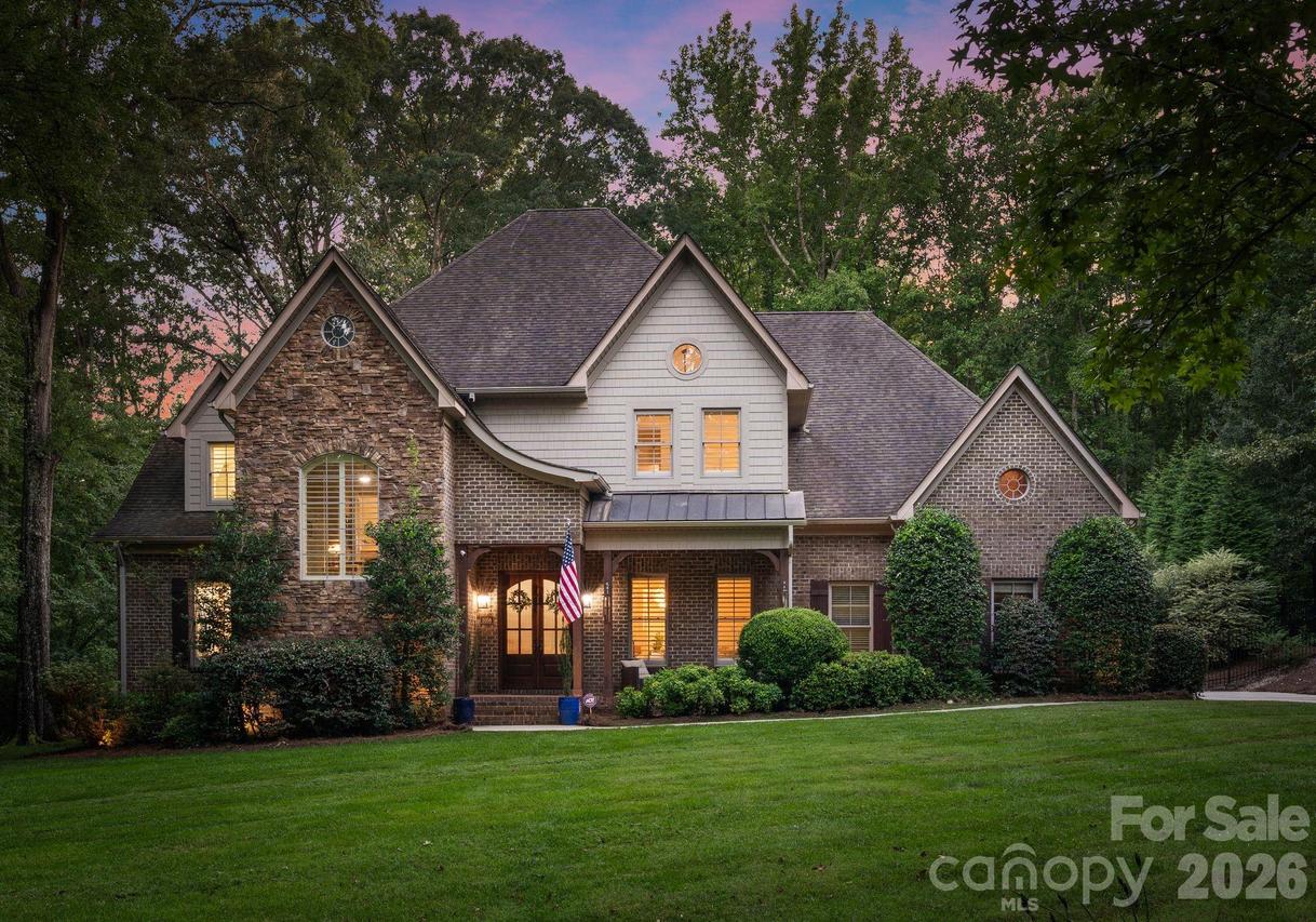 1056 James Madison Dr., Weddington, NC 28104