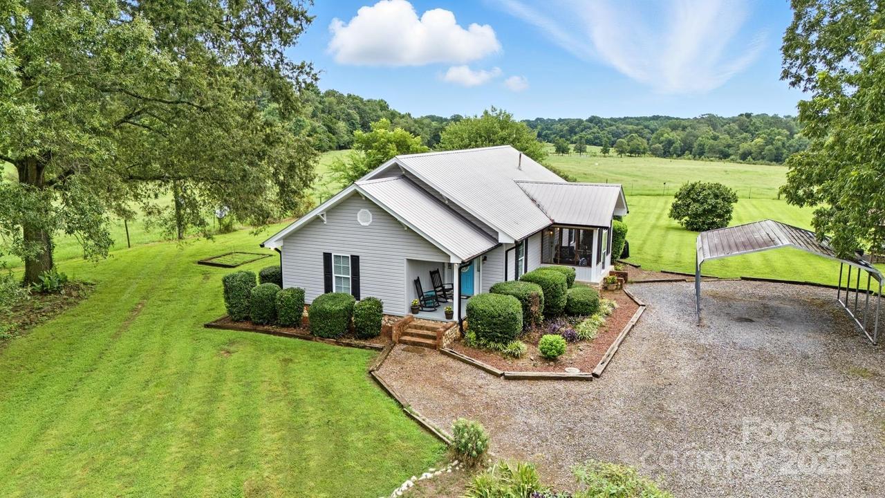 187 Kiker Rd., Peachland, NC 28133