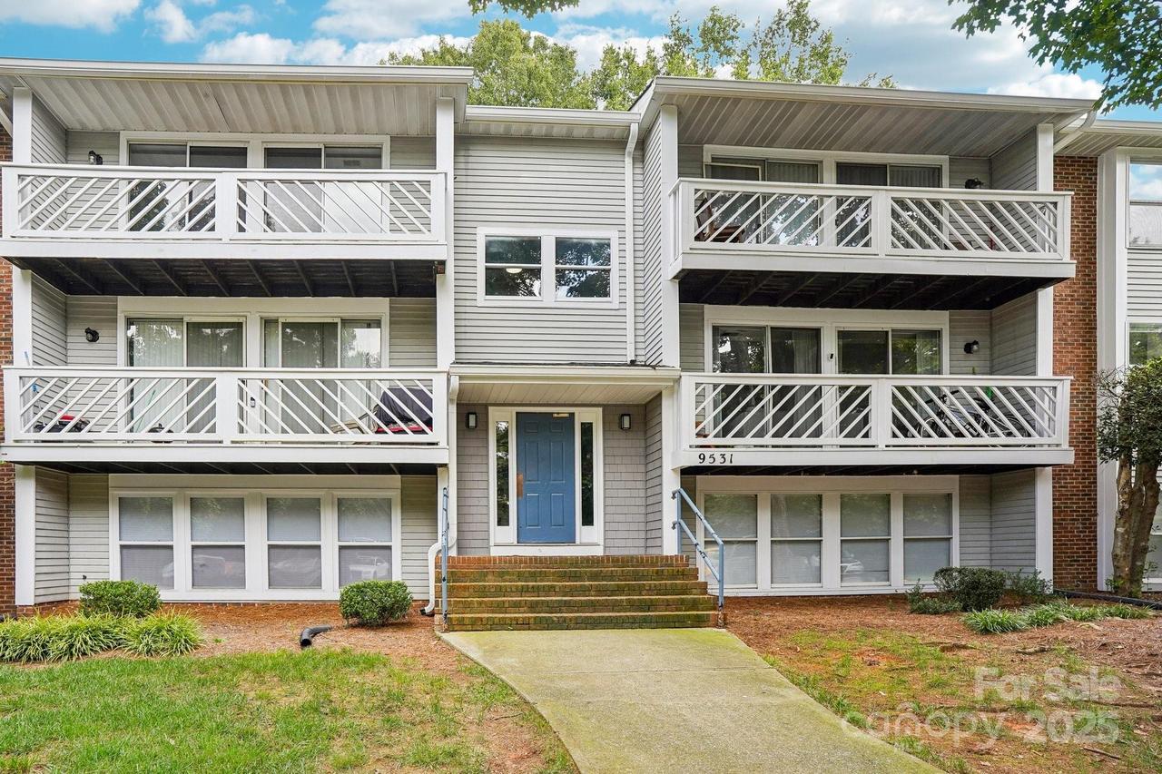 9531 Shannon Green Dr. #J, Charlotte, NC 28213