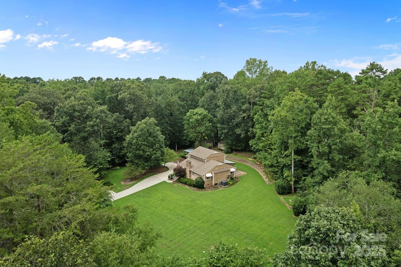 5425 Harvest Ln., Gastonia, NC 28056