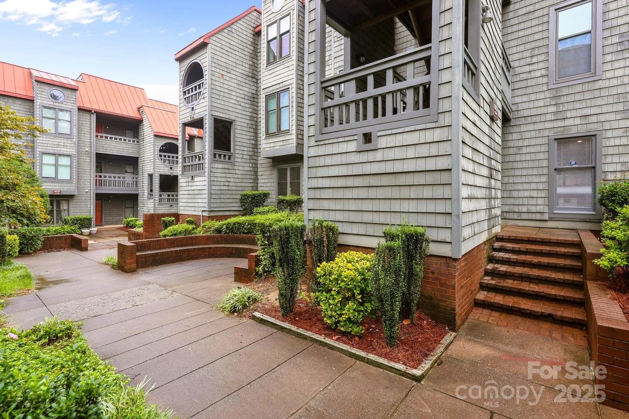 9033 J M Keynes Dr. #41, Charlotte, NC 28262