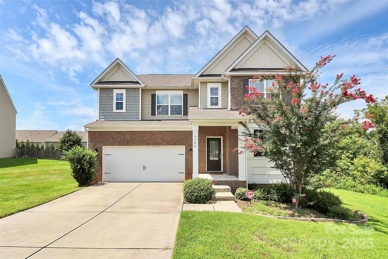 7704 Kelburn Ln., Charlotte, NC 28273